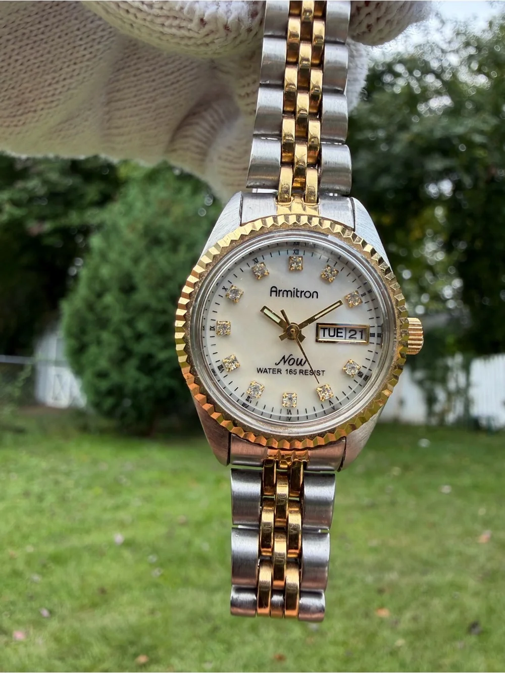 Vintage Armitron Now Women's Two-Tone Watch Day/Date Crystal Markers 165ft WR